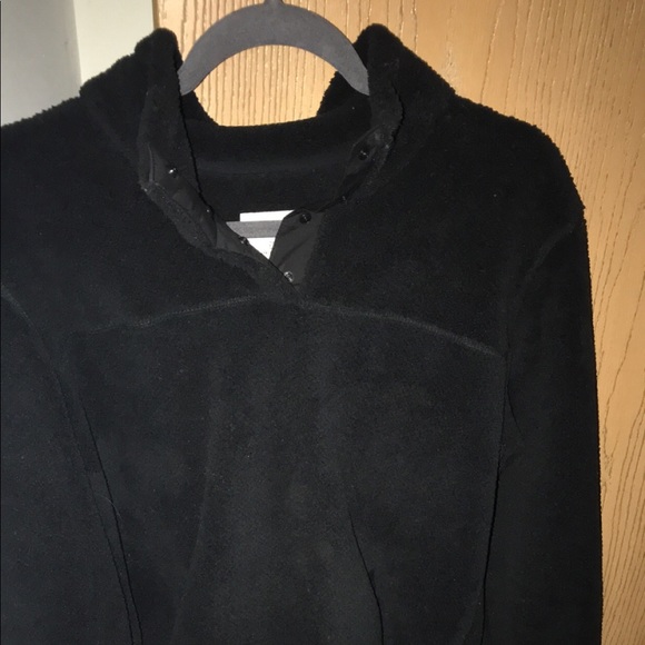 Thread and supply snap pullover - Picture 1 of 3